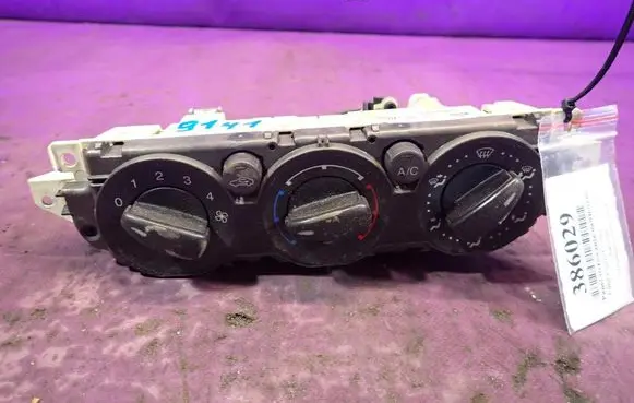 Ford Focus C-MAX Climate control unit 