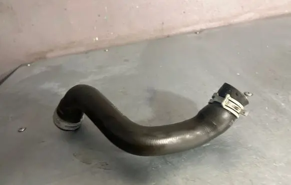 Ford Kuga II Engine coolant pipe/hose F1F18286DF