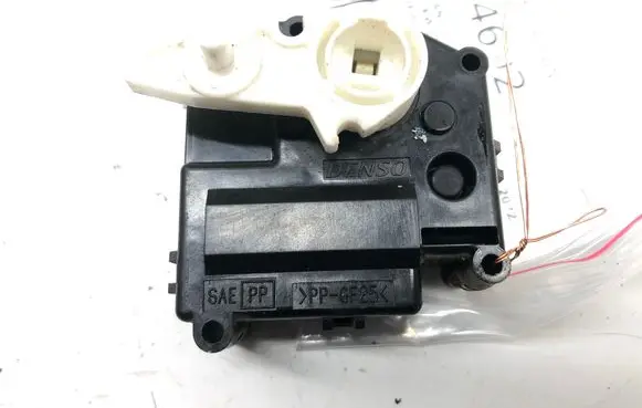 Toyota Highlander XU40 Air flap motor/actuator 063800-1100