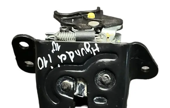 Hyundai i10 Tailgate exterior lock 
