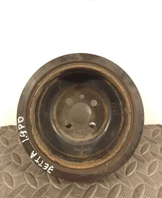 Volkswagen Jetta V Crankshaft pulley 03G105243