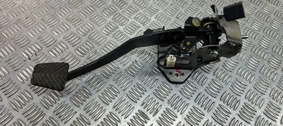 Hyundai ix35 Clutch pedal 328022S910