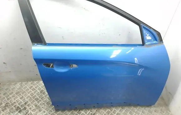 Hyundai Kona I Front door