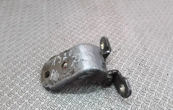 KIA Cerato Rear door lower hinge
