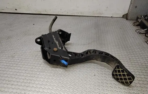 Clutch pedal