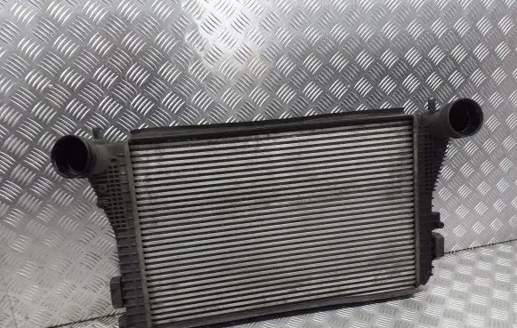 Skoda Octavia Mk2 (1Z) Intercooler radiator 1K01145803L