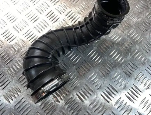 Volvo XC90 Air intake hose/pipe 08634143