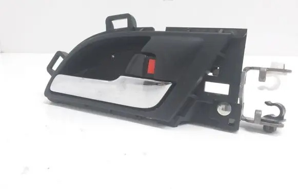 Honda CR-V Rear door interior handle
