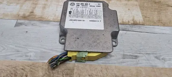 Skoda Superb B5 (3U) Airbag control unit/module 1C0909605F 1C0909605