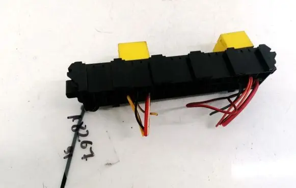Opel Zafira B Fuse box set