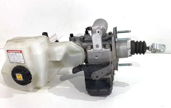 Toyota Camry VIII XV70 Brake booster 4721033360