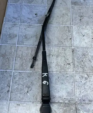 Opel Combo C Rear wiper blade arm 09225630