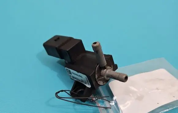 Volkswagen PASSAT B7 Turbo solenoid valve 700470070 IMPRK1496859