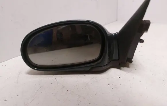 KIA Rio Front door electric wing mirror E13010133