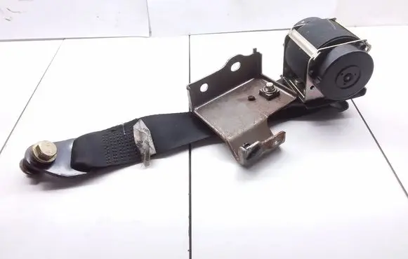 Nissan Primera Rear seatbelt 88844AV920 542605161