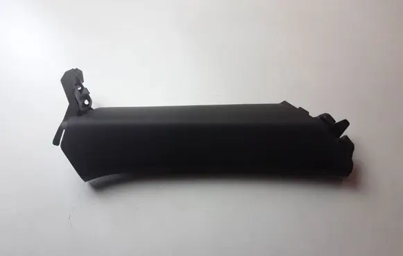 (D)pillar trim (top)