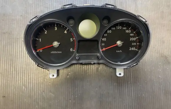 Nissan X-Trail T31 Speedometer (instrument cluster) JG501 0806270030B