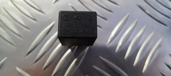 Saab 9-5 Other relay GM90229206 90229206