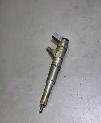 BMW 5 E60 E61 Fuel injector 0445110212 7794652