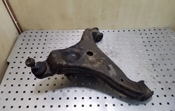 Volkswagen Crafter Front lower control arm/wishbone