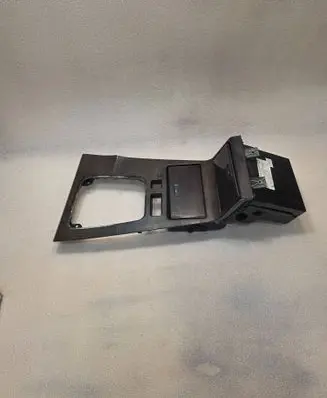 BMW 7 E38 Gear shifter surround trim plastic 8156668