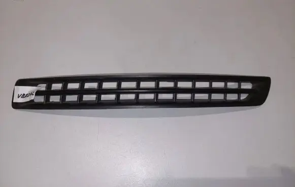Volvo XC90 Front bumper lower grill 30678953