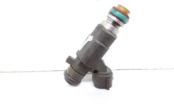 Subaru Legacy Fuel injector