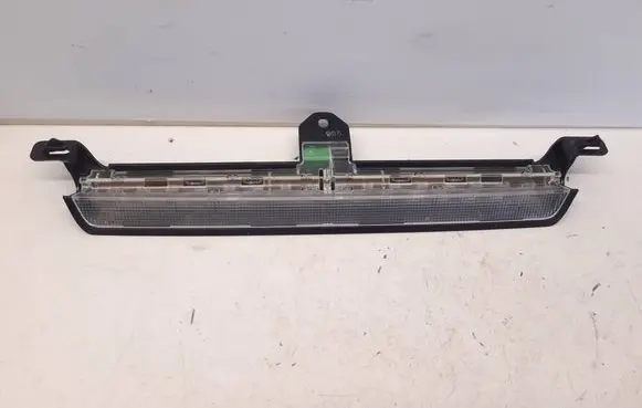 Volvo XC70 Third/center stoplight 8658948