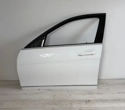 Mercedes-Benz C W204 Front door DRZWILEWYPRZOD