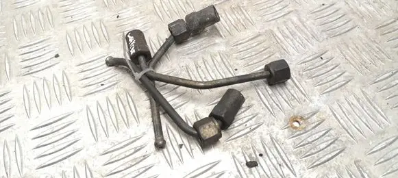 Chrysler Voyager Fuel injector supply line/pipe 