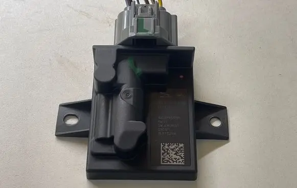 Jaguar F-Pace Fuel injection pump control unit/module HPLA9D370BB 15373298 A2C39933101
