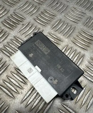 Volkswagen PASSAT B8 Parking PDC control unit/module 5Q0919294L 5Q0919294 000021916