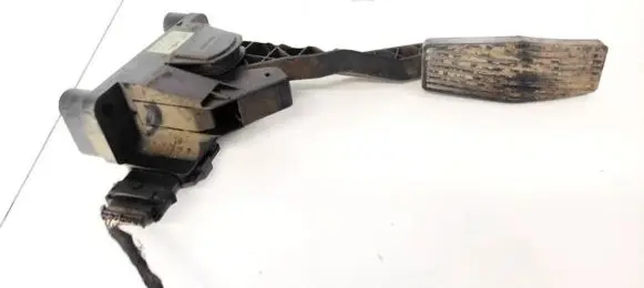 Opel Zafira A Accelerator throttle pedal 90581208 0281002298