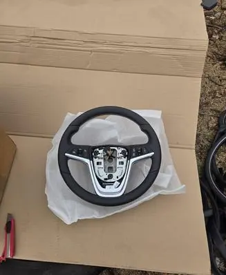 Opel Meriva B Steering wheel 13412202