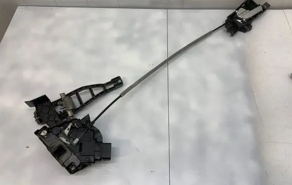 Ford S-MAX Rear door lock