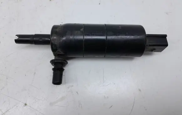 Audi A3 S3 8V Windscreen/windshield washer pump 6R0955681