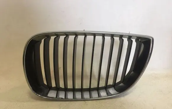 BMW 1 E81 E87 Bonnet/hood grill 511370771299 511371286139 22405910