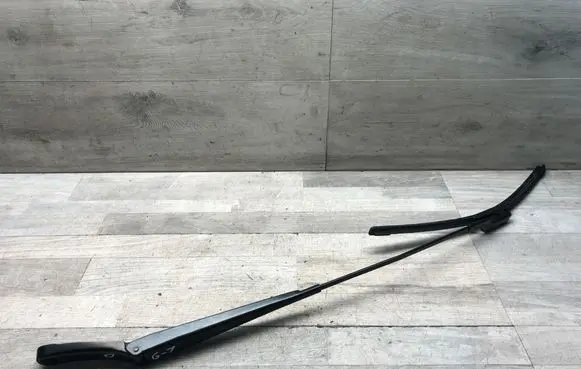 Volkswagen Golf VII Windshield/front glass wiper blade 9703620