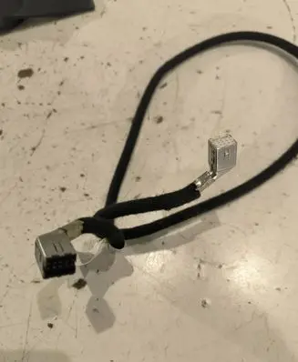 Mercedes-Benz E W212 EUR ISO radio connector 2124405732