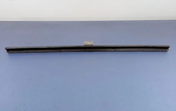 Front sill (body part)