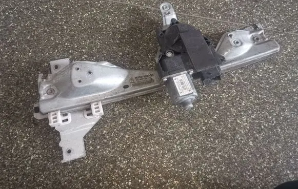 Peugeot 308 Rear door window regulator with motor 9680979080 9680692380