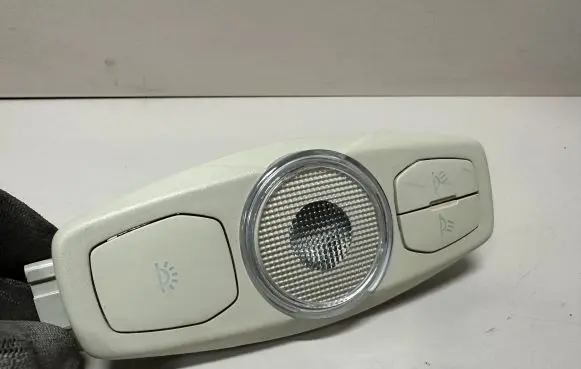 Ford Focus Other interior light AM5113K767