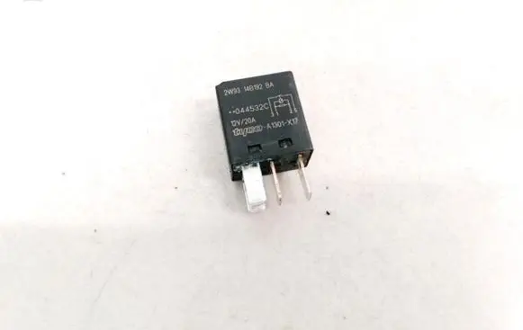 Land Rover Discovery 3 - LR3 Other relay V23074