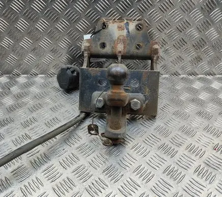 Toyota Land Cruiser (J200) Detachable towbar 55R010648