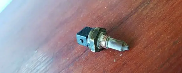 Coolant temperature sensor