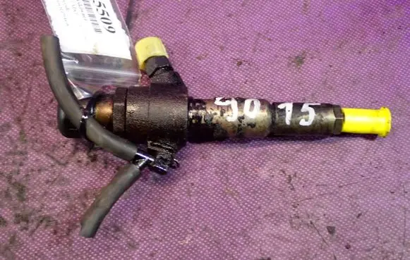 Ford Fiesta Fuel injector 9663429280
