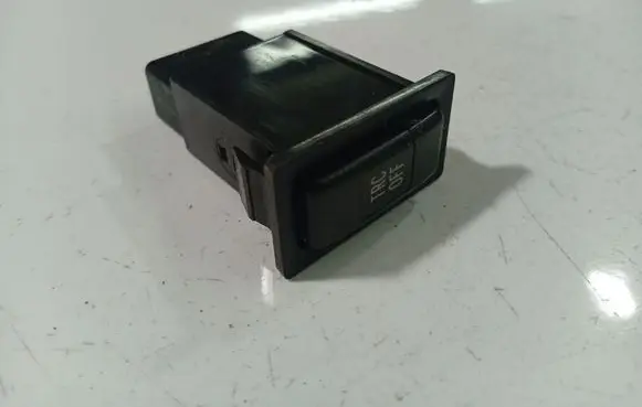 Toyota Avensis T250 Traction control (ASR) switch TR8801