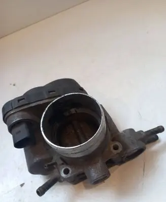 Audi A4 S4 B5 8D Throttle valve 06B133062F 994611 82383230