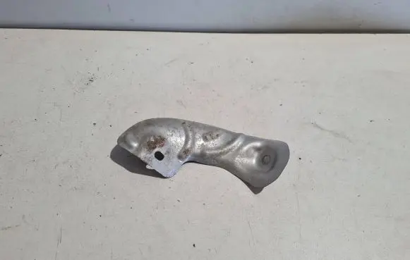 Exhaust heat shield