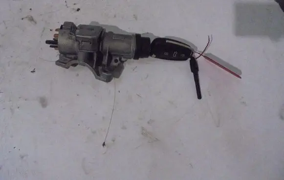 Audi A4 S4 B7 8E 8H Ignition lock 4B0905851Q